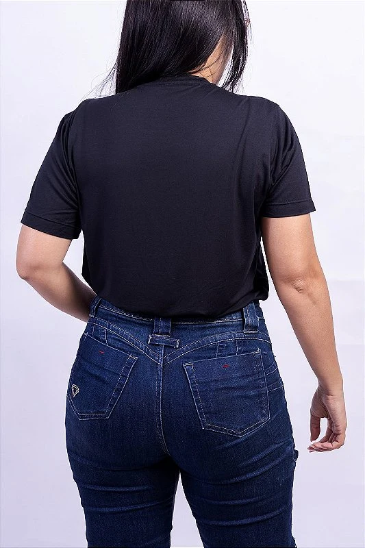 A camiseta vista de trás