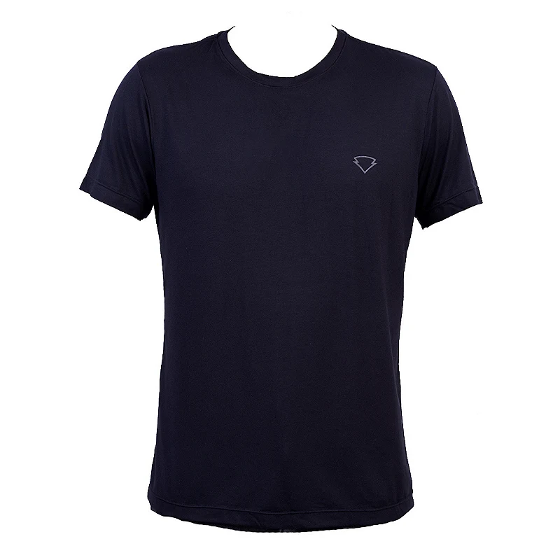 A camiseta vista de frente