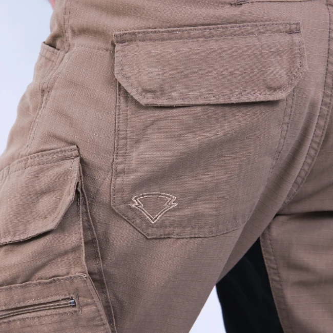 Calça Defender Adventure Bege da HLX