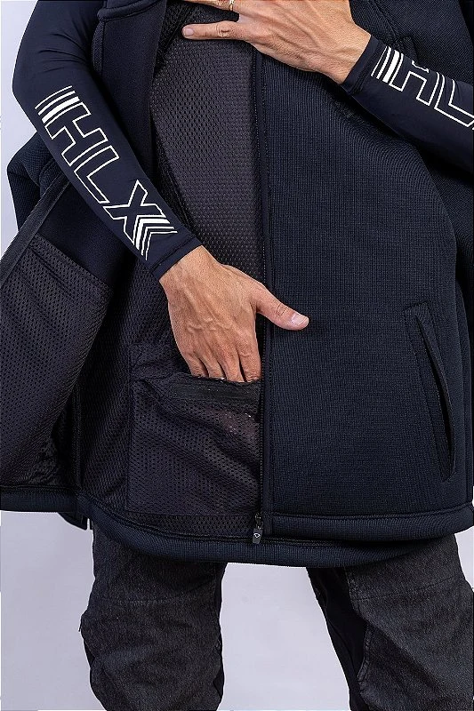 O forro em tela e o bolso interno
