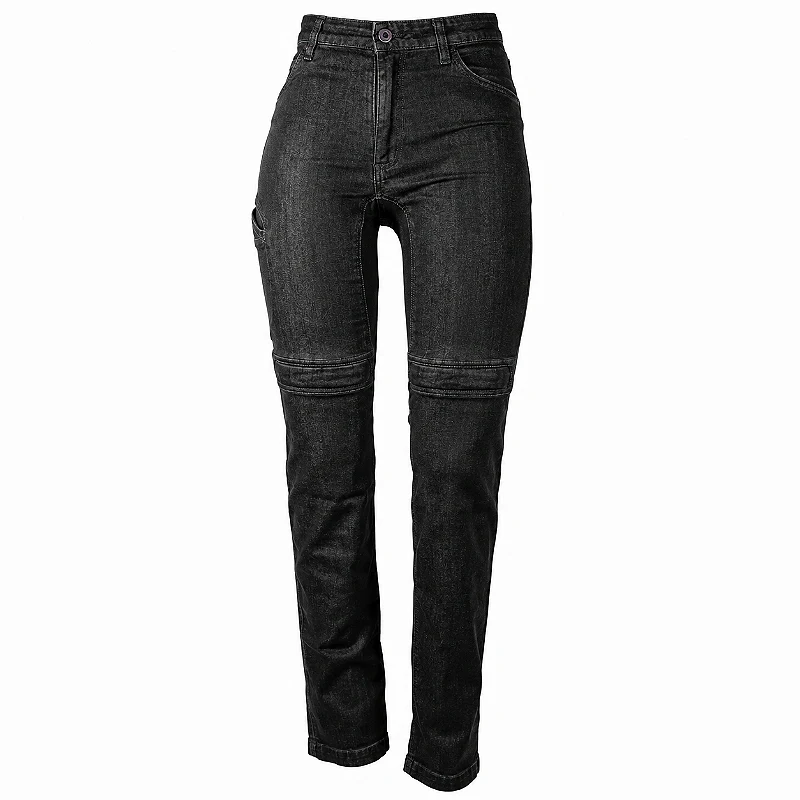 Motociclista com a Calça Penelope Comfort Black da HLX
