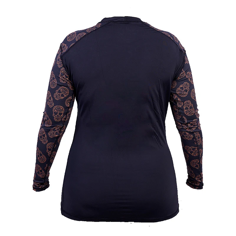A blusa vista de trás