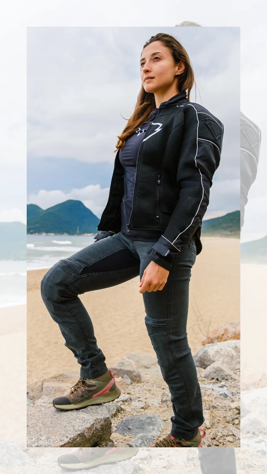 Motociclista com a Jaqueta Verano Feminina Preta